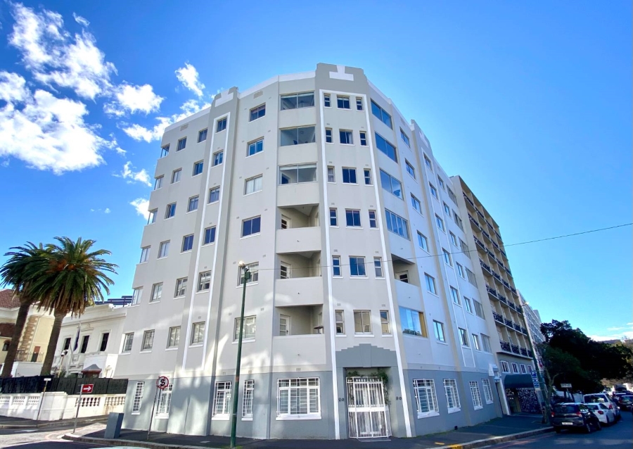 3 Bedroom Property for Sale in Gardens Western Cape
